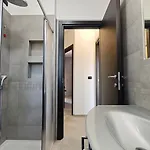 Hostdomus-azimut * Molino Nuovo (Savona)