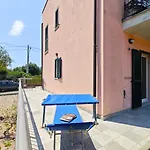 شقة Hostdomus-azimut Molino Nuovo (Savona)