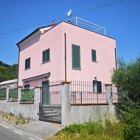 Hostdomus-azimut Апартаменты Molino Nuovo (Savona)