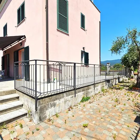 Hostdomus-azimut 公寓