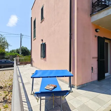 公寓 Hostdomus-azimut Molino Nuovo (Savona)