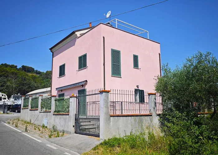 Hostdomus-azimut Apartment Molino Nuovo (Savona)