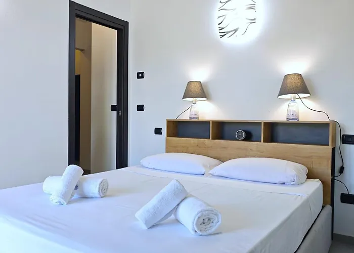 Apartment Hostdomus-azimut Molino Nuovo (Savona)