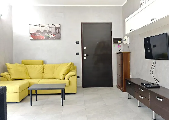 Hostdomus-azimut * Molino Nuovo (Savona)