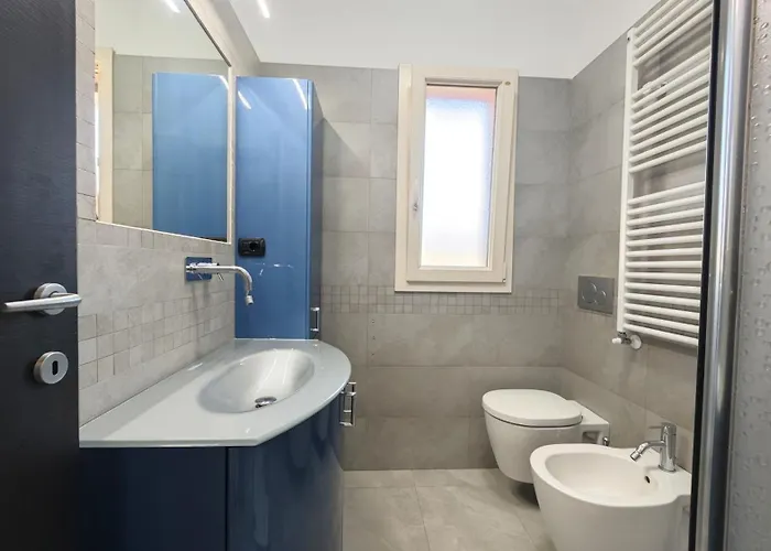 Hostdomus-azimut Apartment *